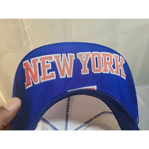 Adidas New York Knicks NBA Strapback Hat. - Picture 7 of 12